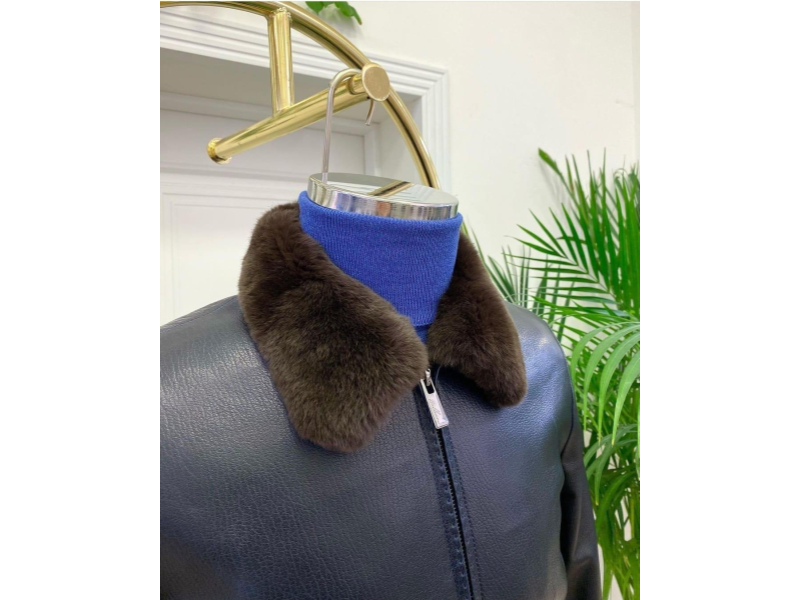 Classic Leather Jacket with Fur Collar